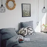 Loft Sur L'eau En Centre-ville De Compiegne Hébergement de vacances *