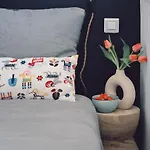 Loft Sur L'eau En Centre-ville De Compiegne *