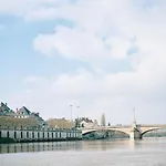Hébergement de vacances Loft Sur L'eau En Centre-ville De Compiegne