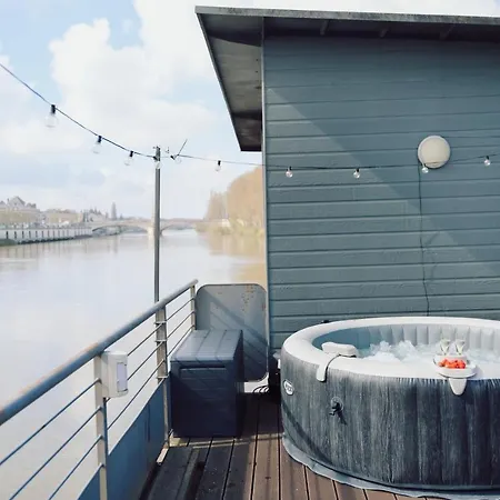 Hébergement de vacances Loft Sur L'eau En Centre-ville De Compiegne Margny-les-Compiegne