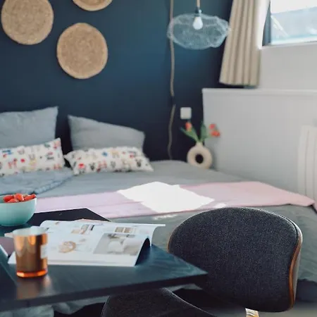 Loft Sur L'eau En Centre-ville De Compiegne Hébergement de vacances *