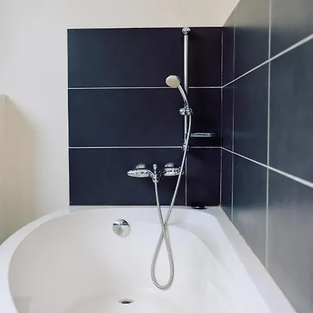 Loft Sur L'eau En Centre-ville De Compiegne Hébergement de vacances *