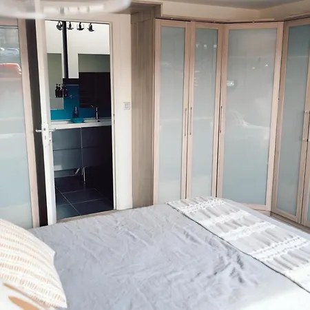 Loft Sur L'eau En Centre-ville De Compiegne Nyaraló