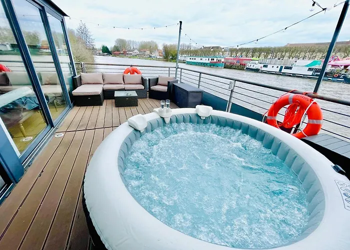Vakantiehuis Loft Sur L'eau En Centre-ville De Compiegne Margny-les-Compiegne