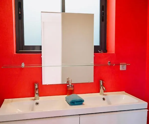 Vakantiehuis Loft Sur L'eau En Centre-ville De Compiegne *